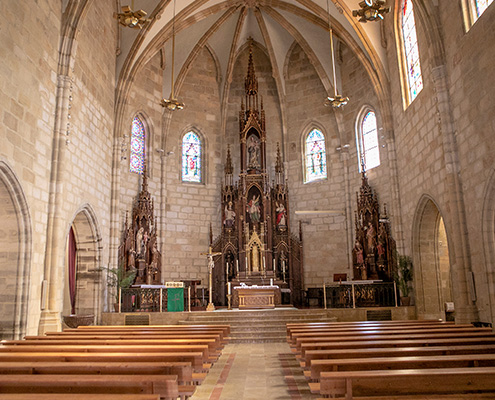 santa-eufemia-interior